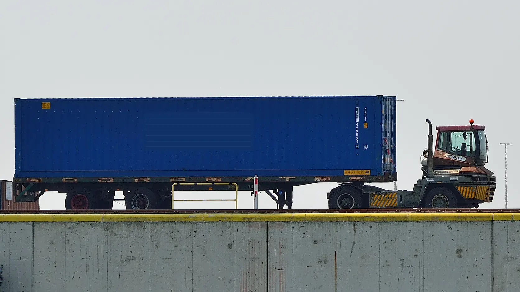 Semi-trailer arriving near Port Sudan logistics yard